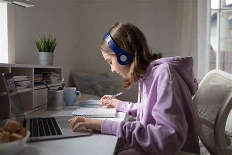 How to study effectively from home